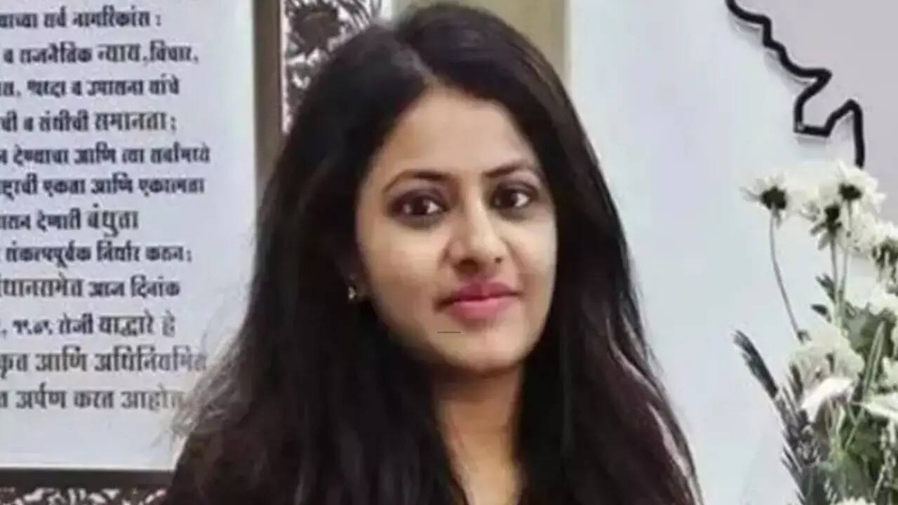 ‘Has she committed murder?’ Supreme Court grants anticipatory bail to Puja Khedkar in IAS fraud case